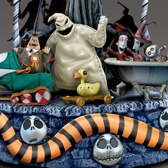 The Bradford Exchange Tim Burton\'s The Nightmare Before Christmas Rotating Music